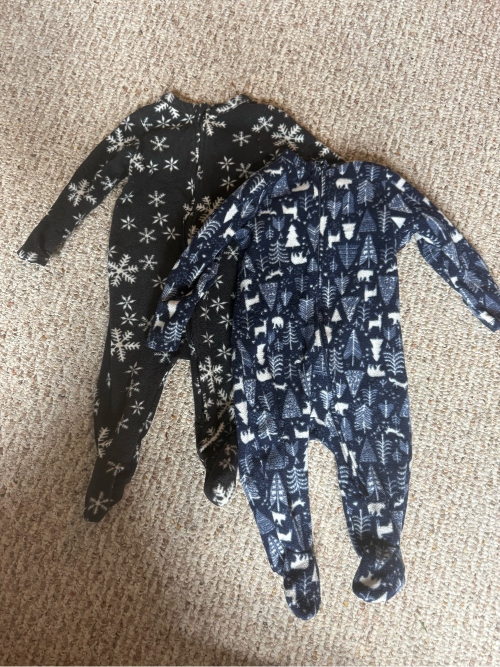 Old Navy Navy & Black Winter Print Kids One-Piece Pajama Set